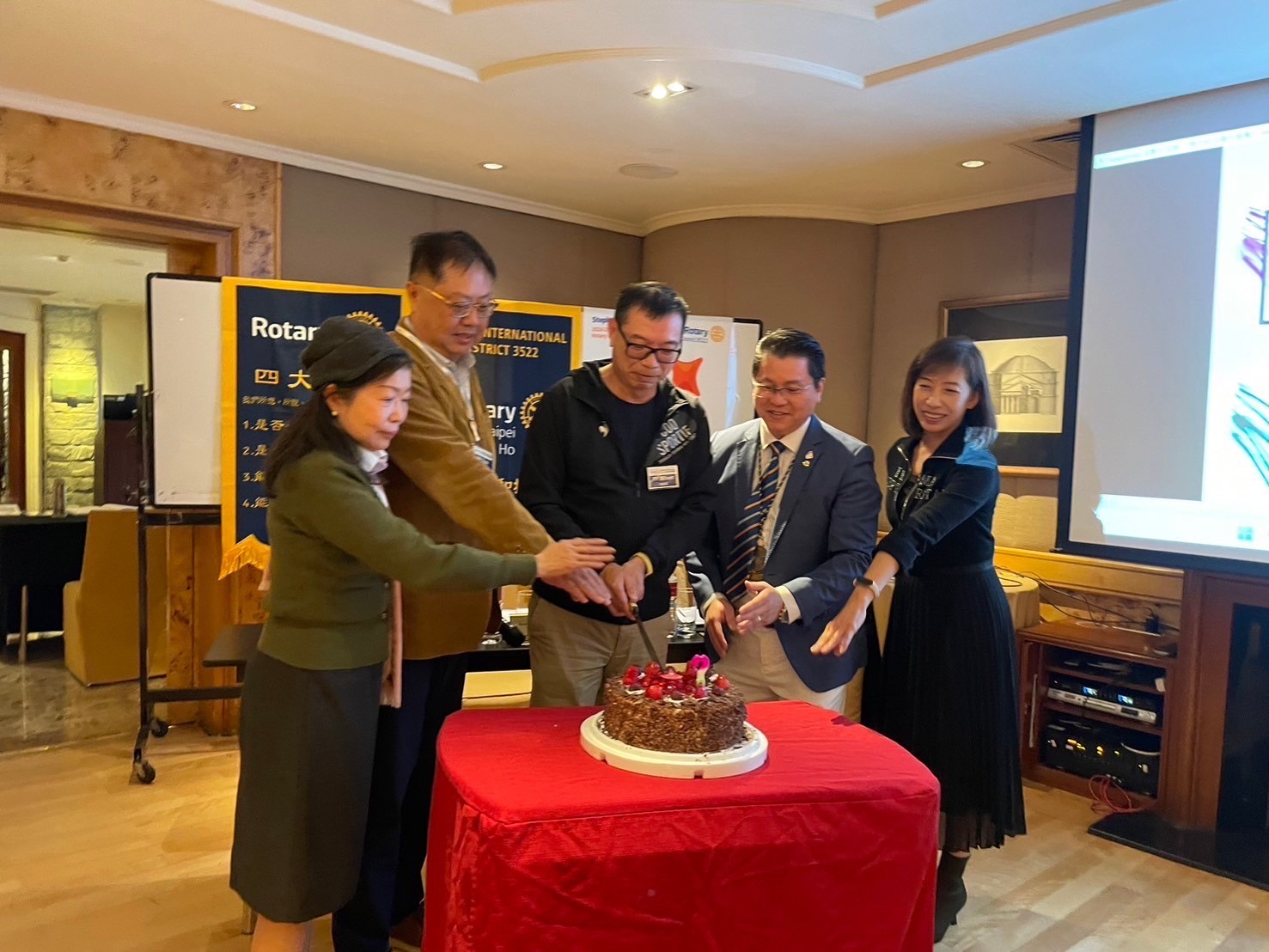 2025/03/07 台北安和扶輪社演講「男女性需求差異」